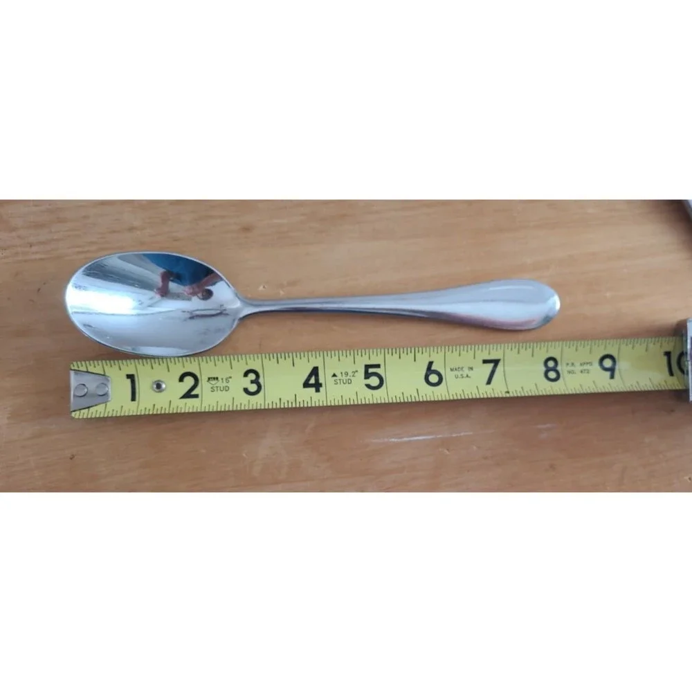 7 Piece Lot Oneida Icarus Glossy Stainless Soup Spoons Tablespoons Teaspoons